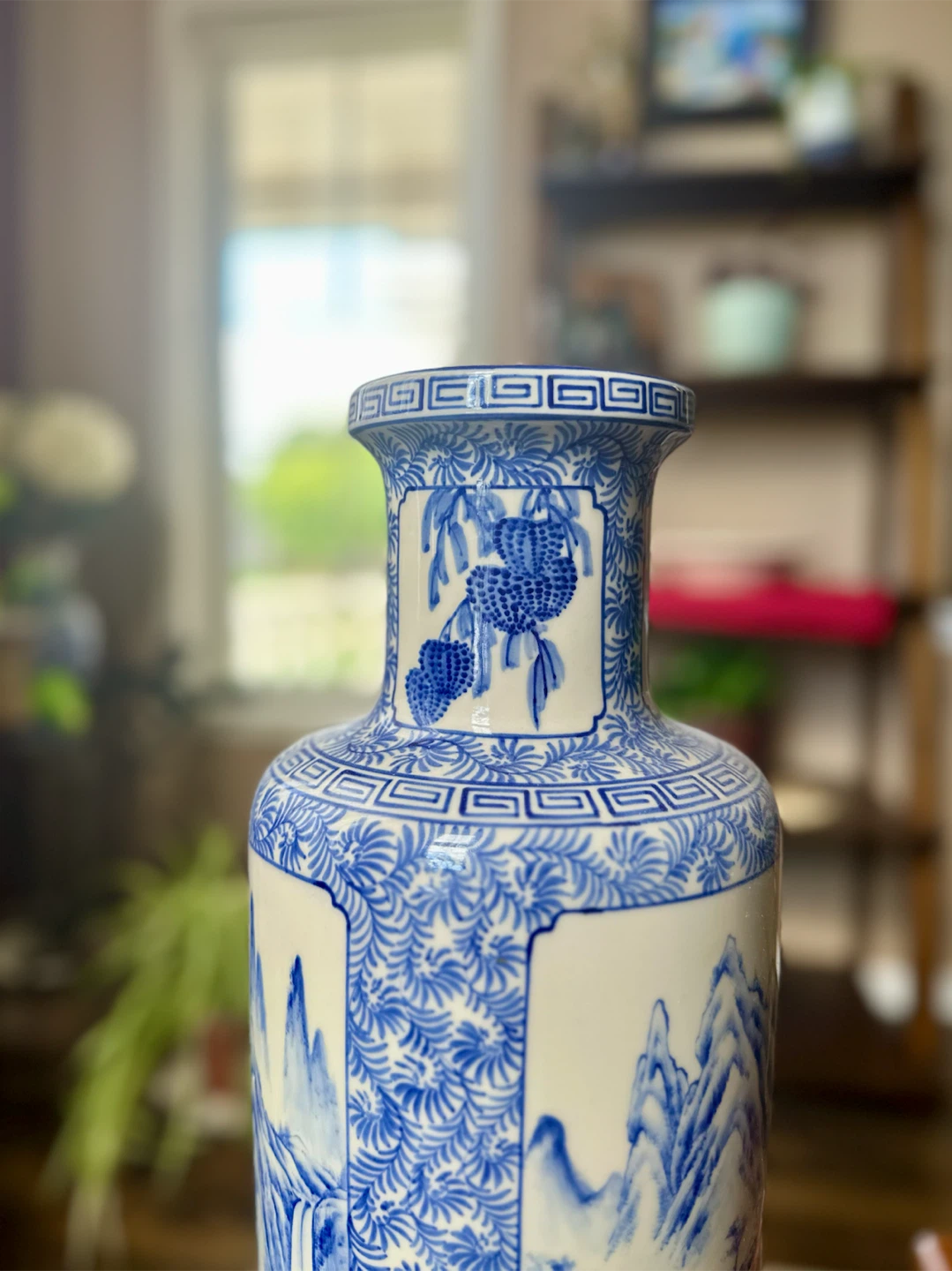 Blue and white ceramic vase - photo 5