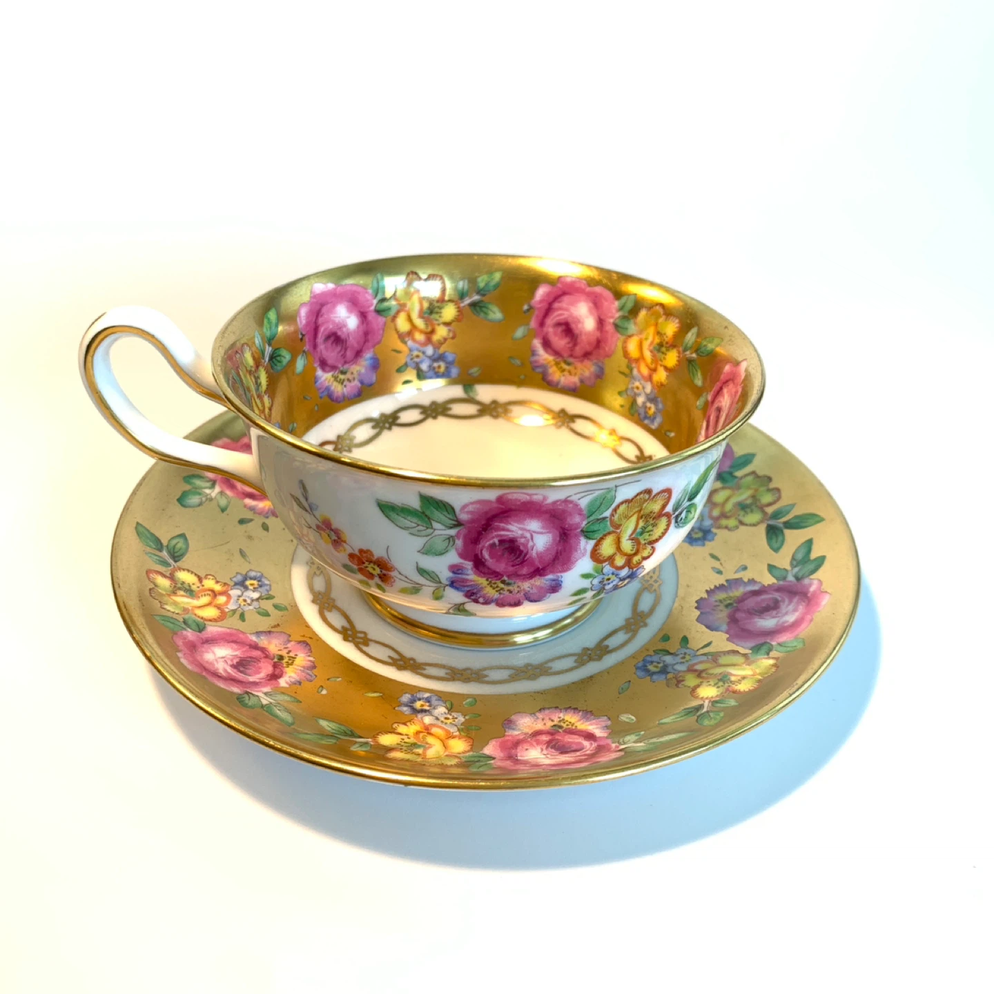 Royal Chelsea Fine Bone China Rose and Gold Tea Cup / Saucer Set - photo 2