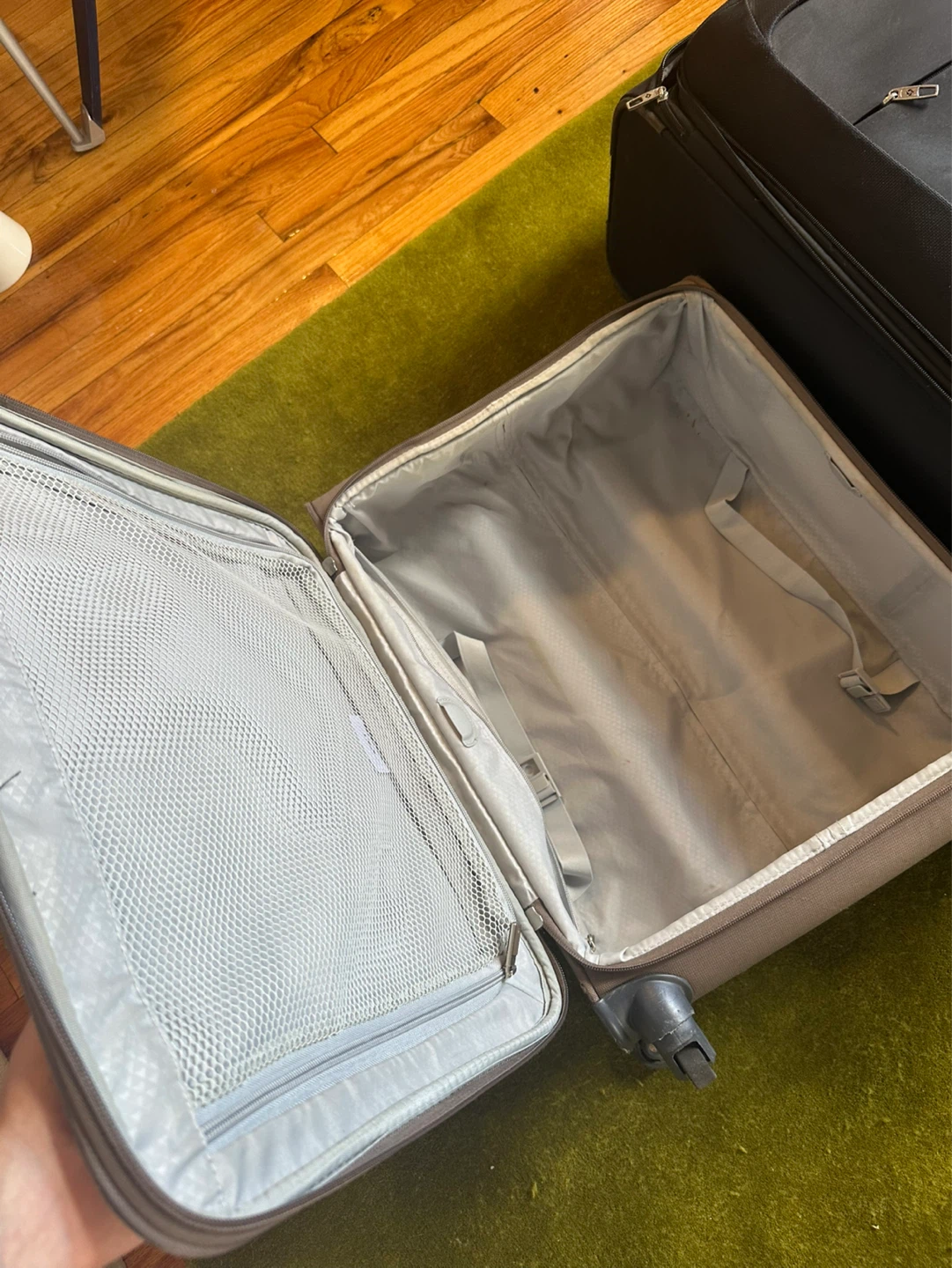 Samsonite Luggage Set - 2 Pieces (Tan and Black) - photo 3