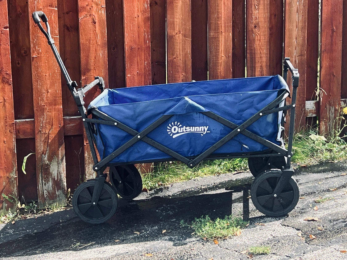Outsunny Large Foldable Utility Wagon Blue