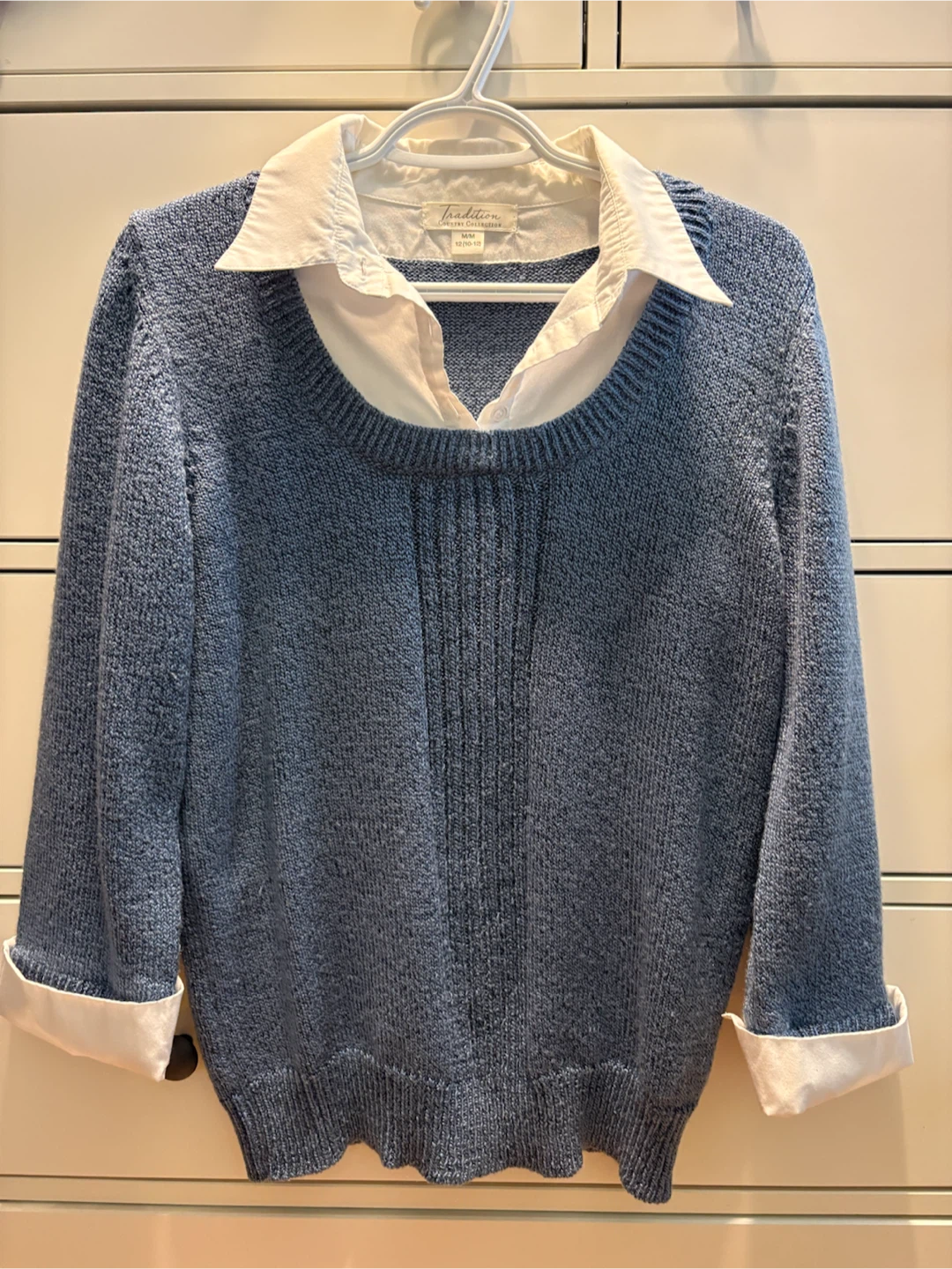 Women’s Sweater Size Medium $5 firm