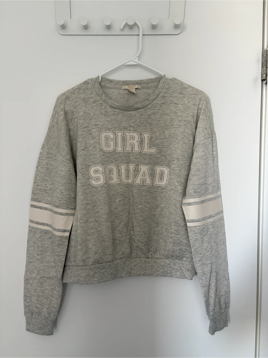 Forever 21 Grey Sweatshirt