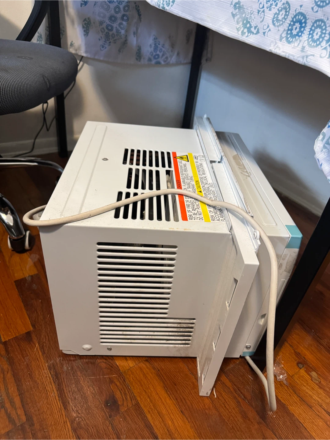 Haier Window Air Conditioner - photo 2