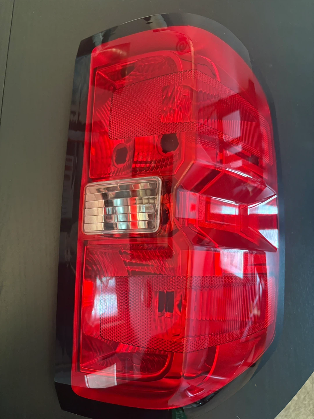 Rear Tail Light Assembly for 2014-2019 Chevrolet Silverado - photo 2