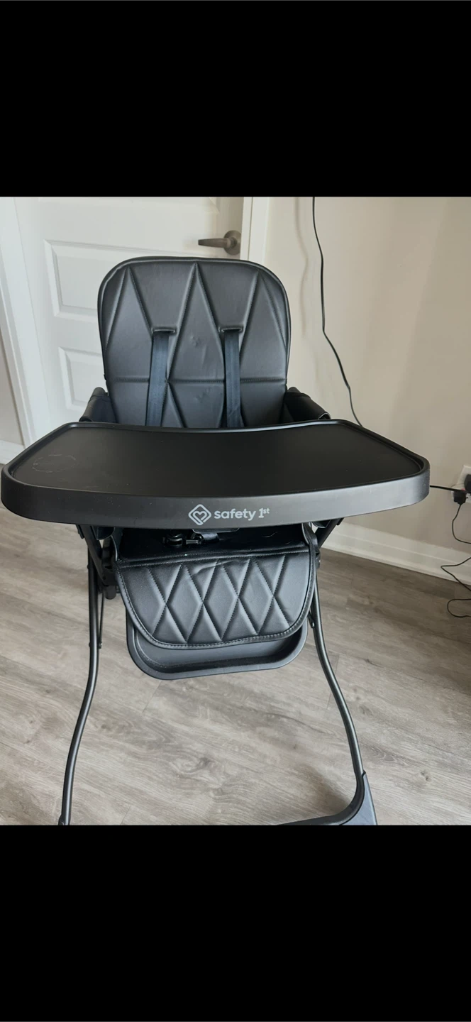Safety 1st Black High Chair
