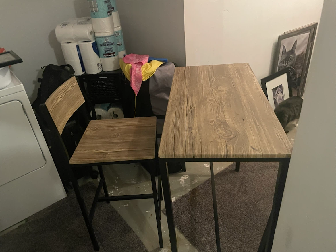 Industrial Style Bar Table and Stool Set - photo 2