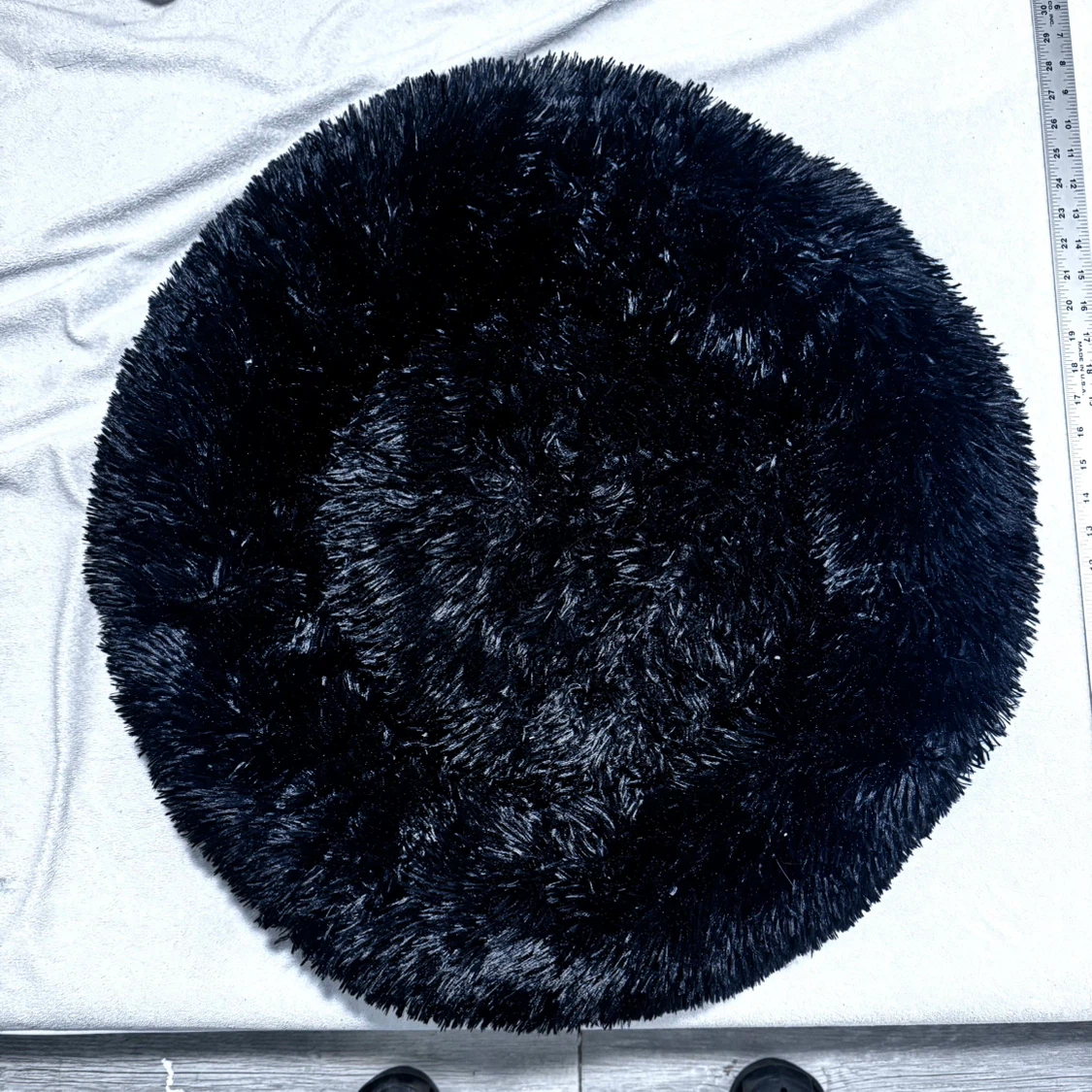 Black Plush Pet Bed - photo 2