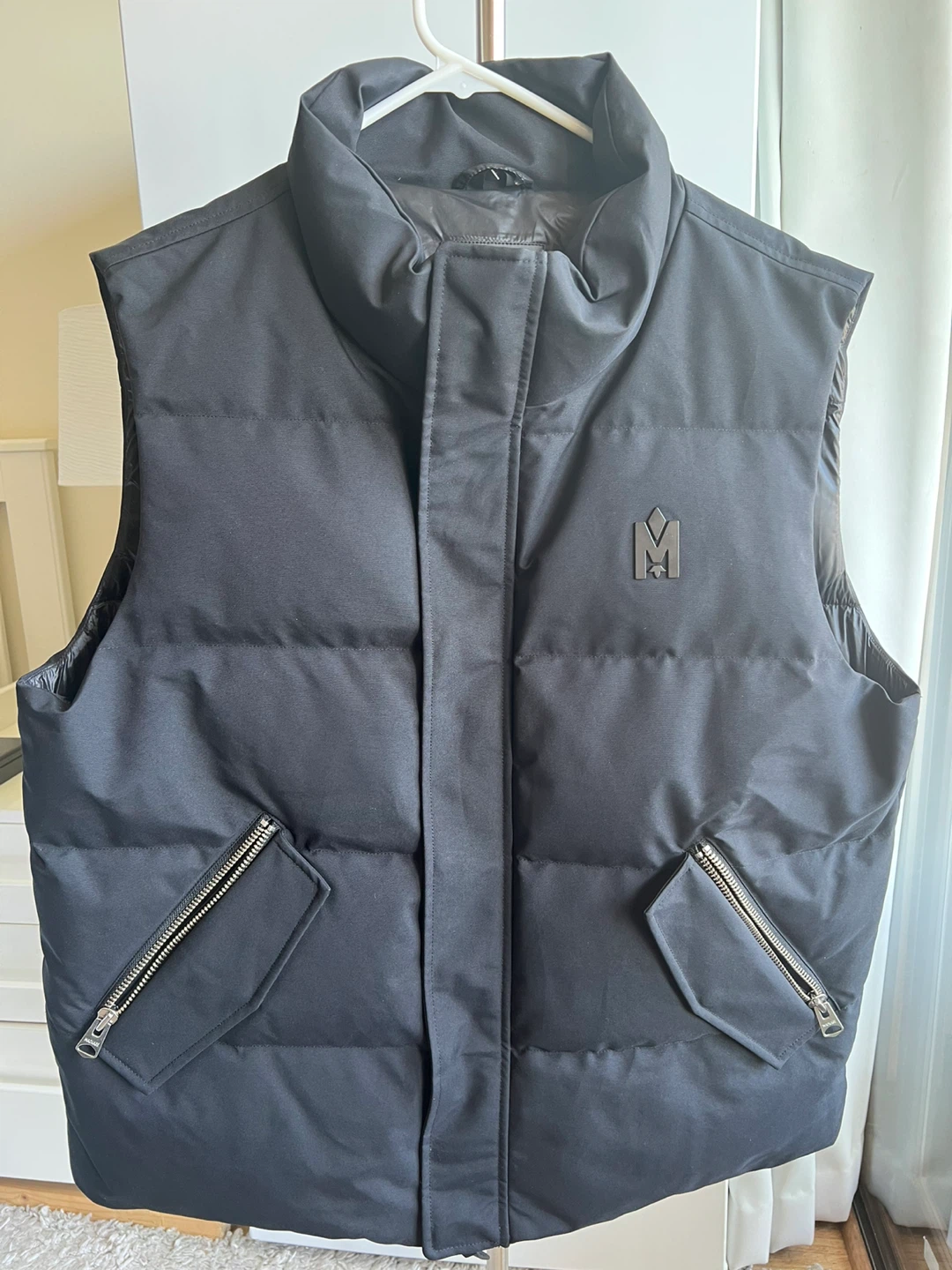 Mackage Joseph Nordic Tech Down Vest Size 44 - photo 2