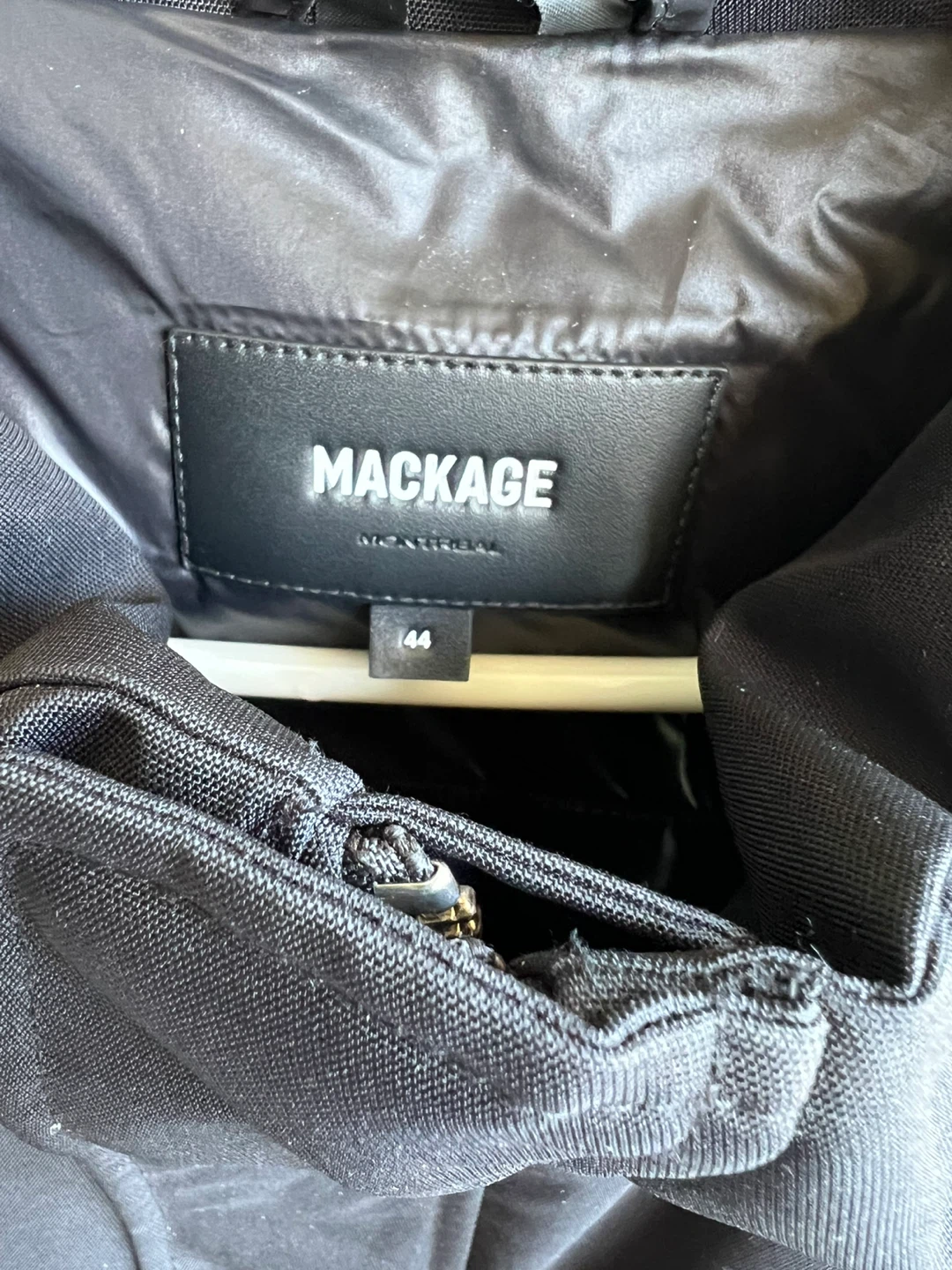 Mackage Joseph Nordic Tech Down Vest Size 44 - photo 3