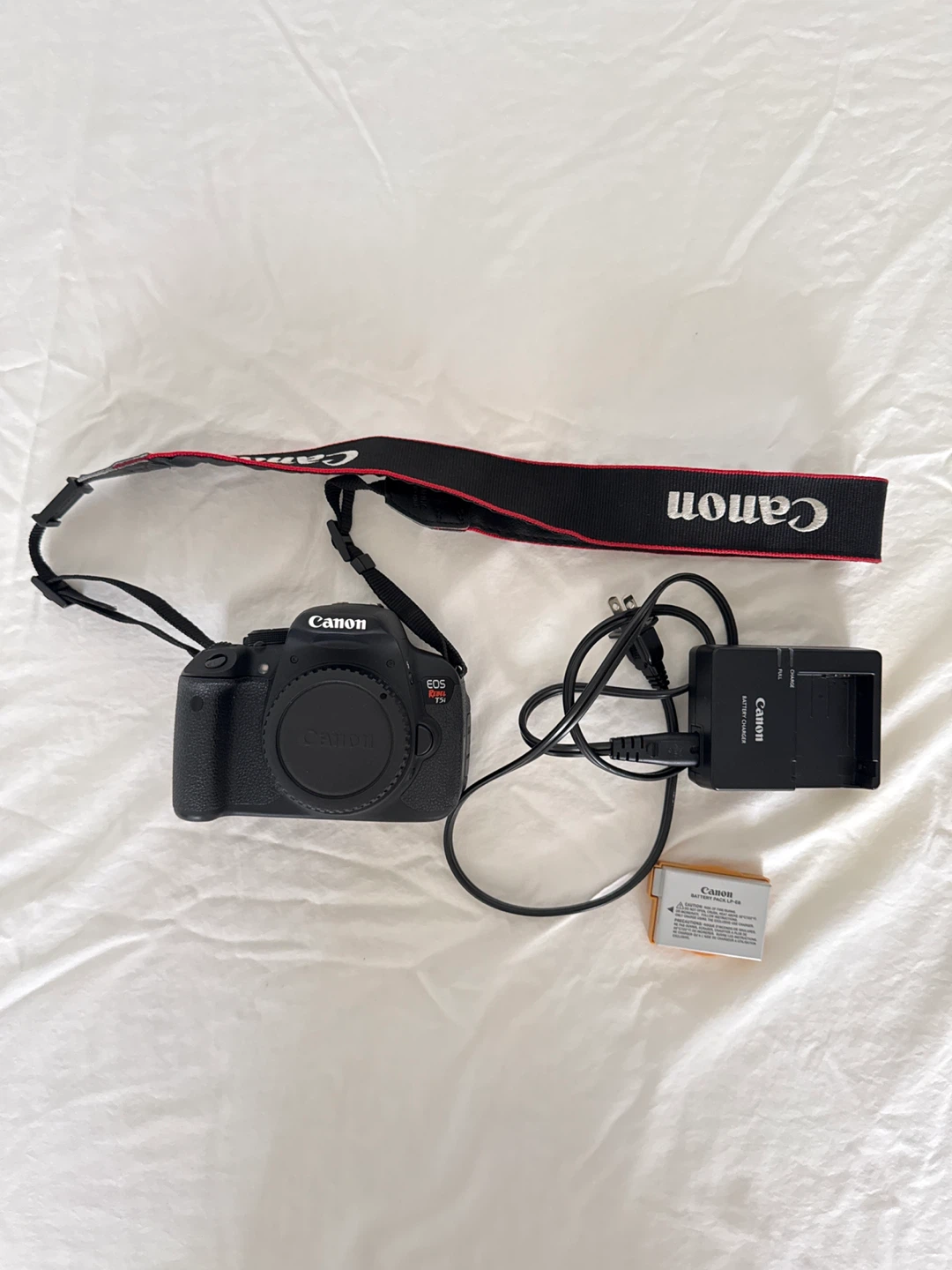 Canon EOS Rebel T5i Camera - photo 2