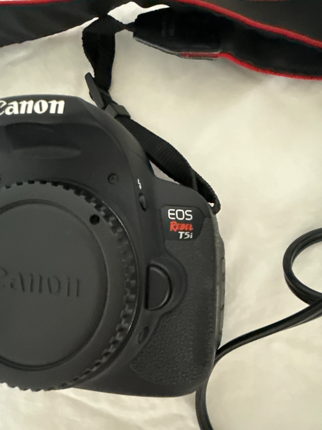 Canon EOS Rebel T5i Camera - photo 3