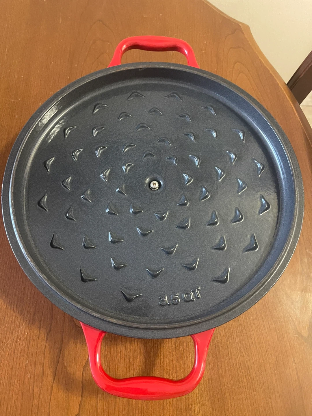 Staub Cast Iron Round Cocotte 5 Qt - Red - photo 3