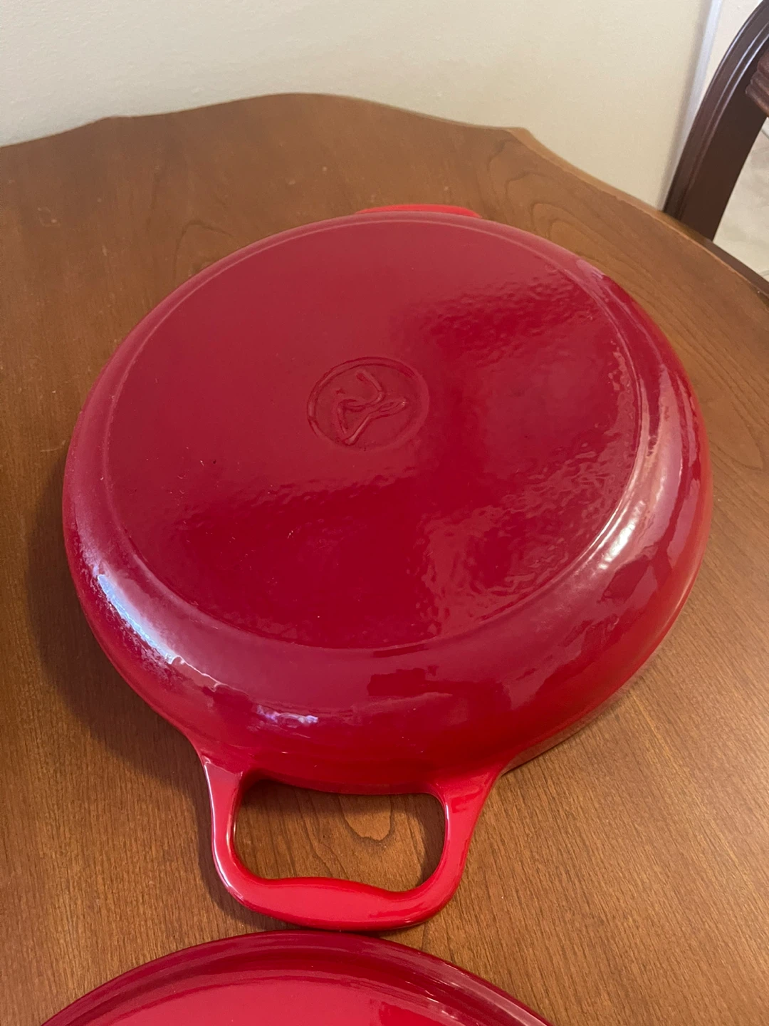 Staub Cast Iron Round Cocotte 5 Qt - Red - photo 4