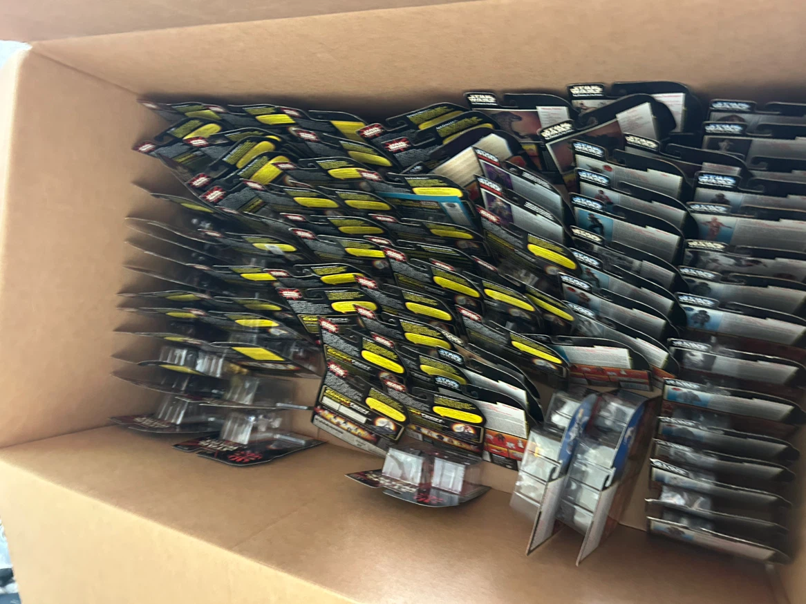 Lot of 220+ carded Vintage Star Wars Action Figures