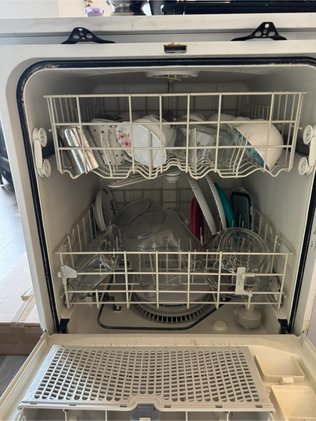 Whirlpool Dishwasher - photo 3