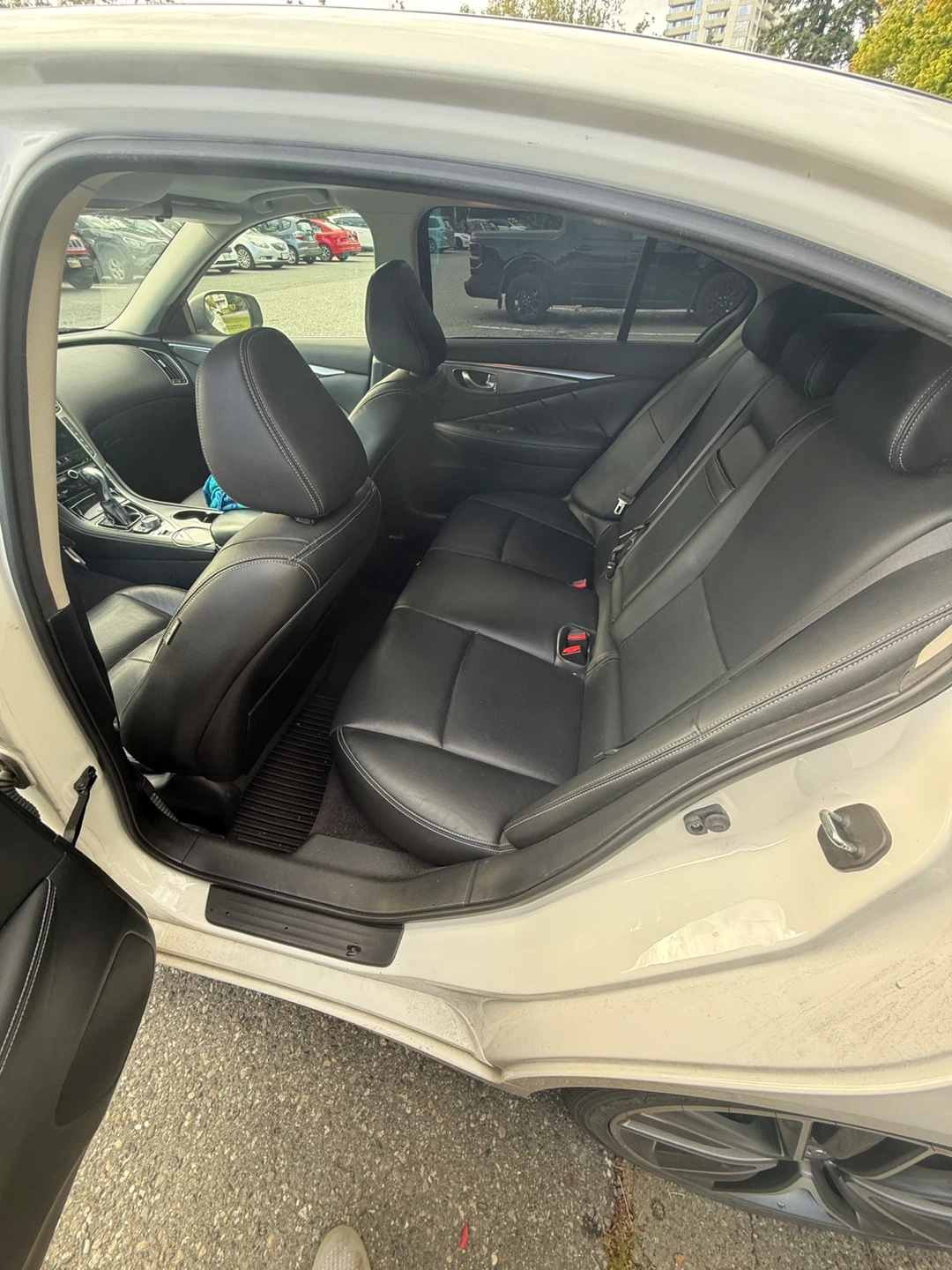 2015 Infiniti Q50 Sedan - photo 3