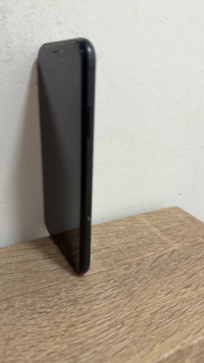 Black Apple iPhone XR / 64 GB Unlocked - photo 3