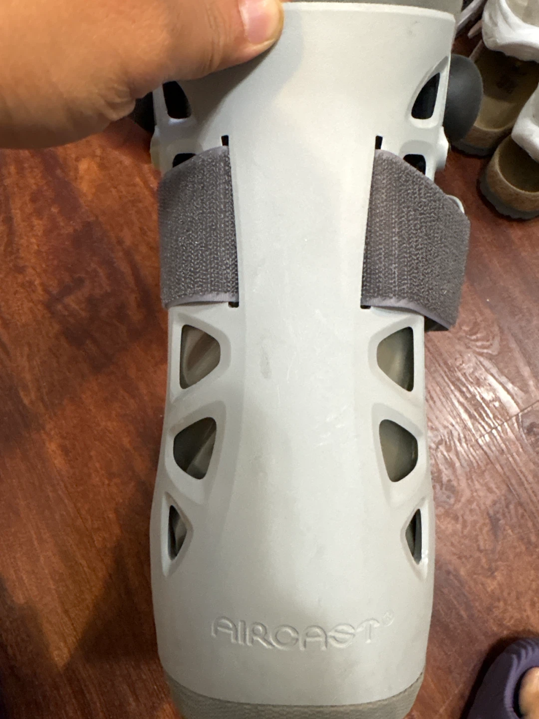 Aircast Walking Boot Medium ( women’s ) - photo 3