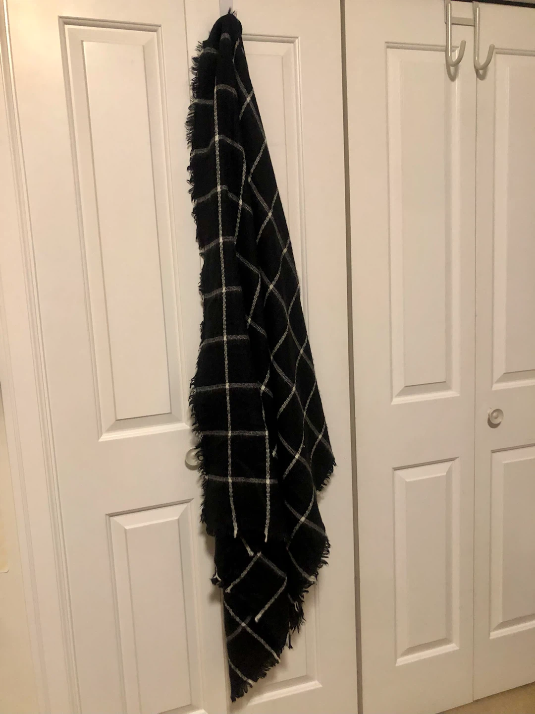 Banana Republic Checkered Blanket Scarf - photo 5