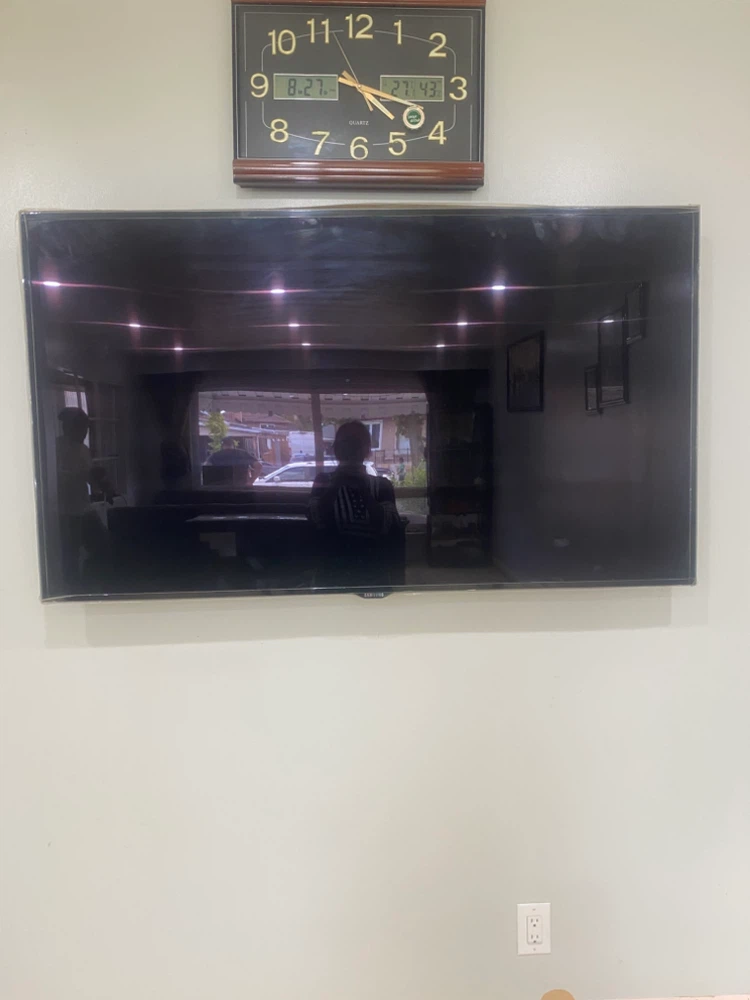 Samsung Flat Screen TV - photo 2