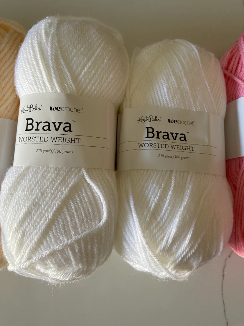 8 Spools Brava Worsted Weight Yarn - photo 3