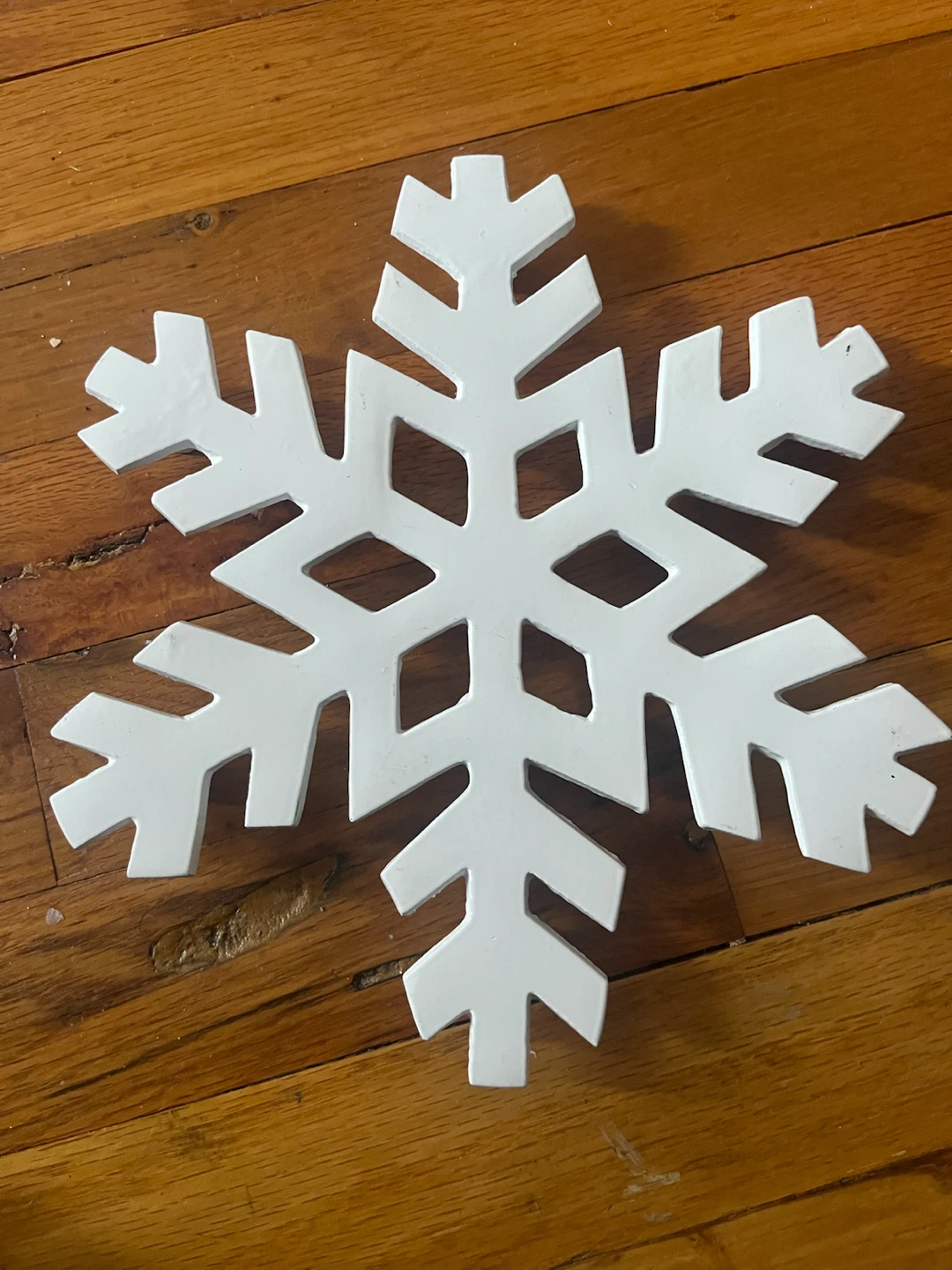 White Snowflake Metal trivet