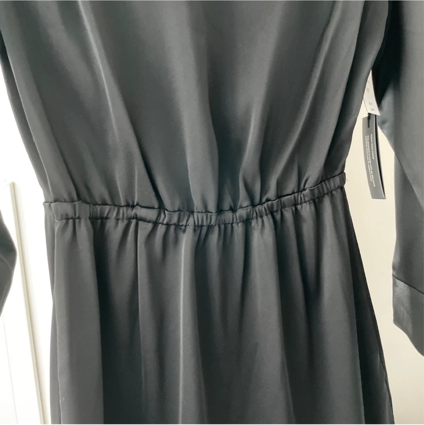 NEW✨Babaton Sleuth Satin dress M - photo 4
