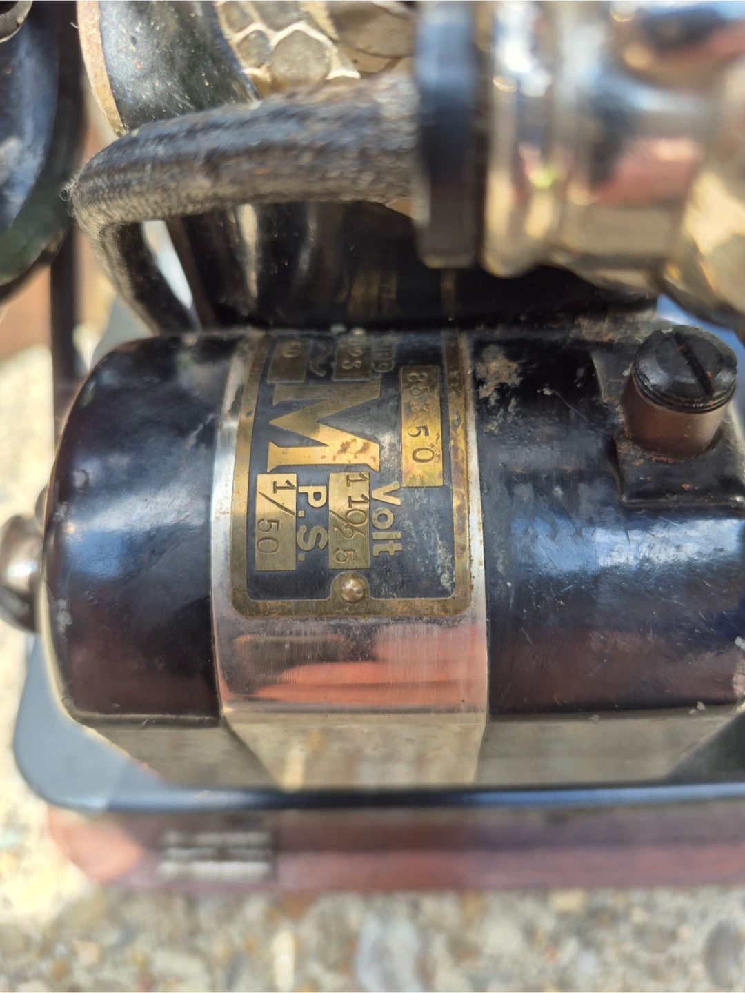 Mundlos Original Victoria Sewing Machine - photo 2