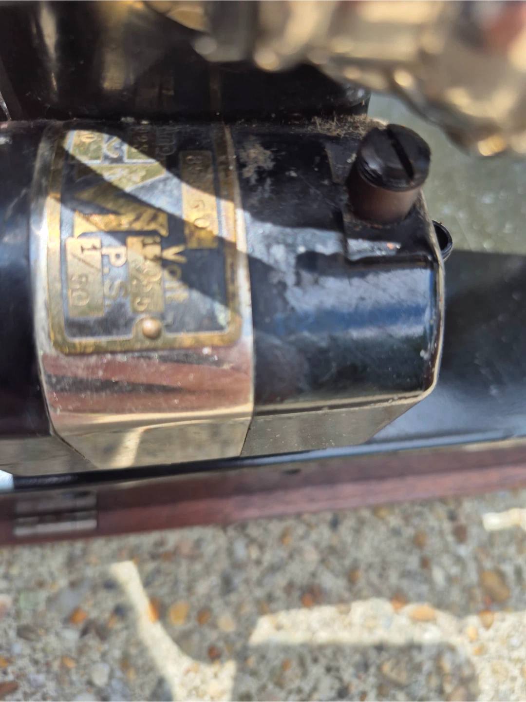 Mundlos Original Victoria Sewing Machine - photo 4