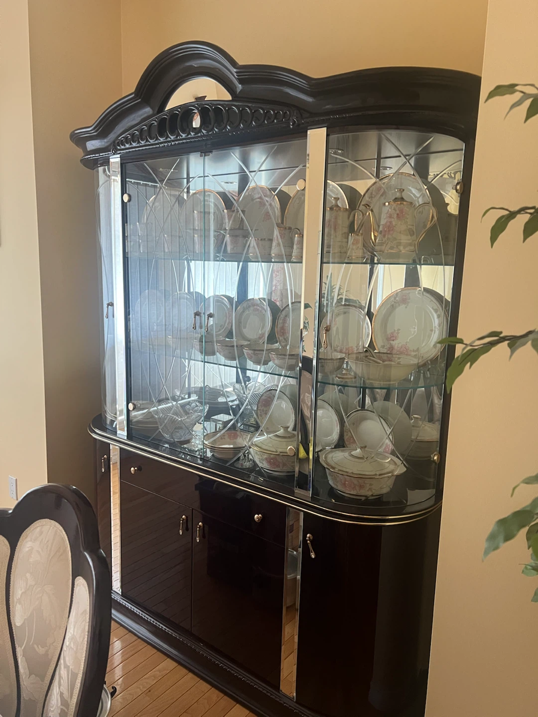 Dining Room Set with Cabinet and  8 Chairs - photo 3