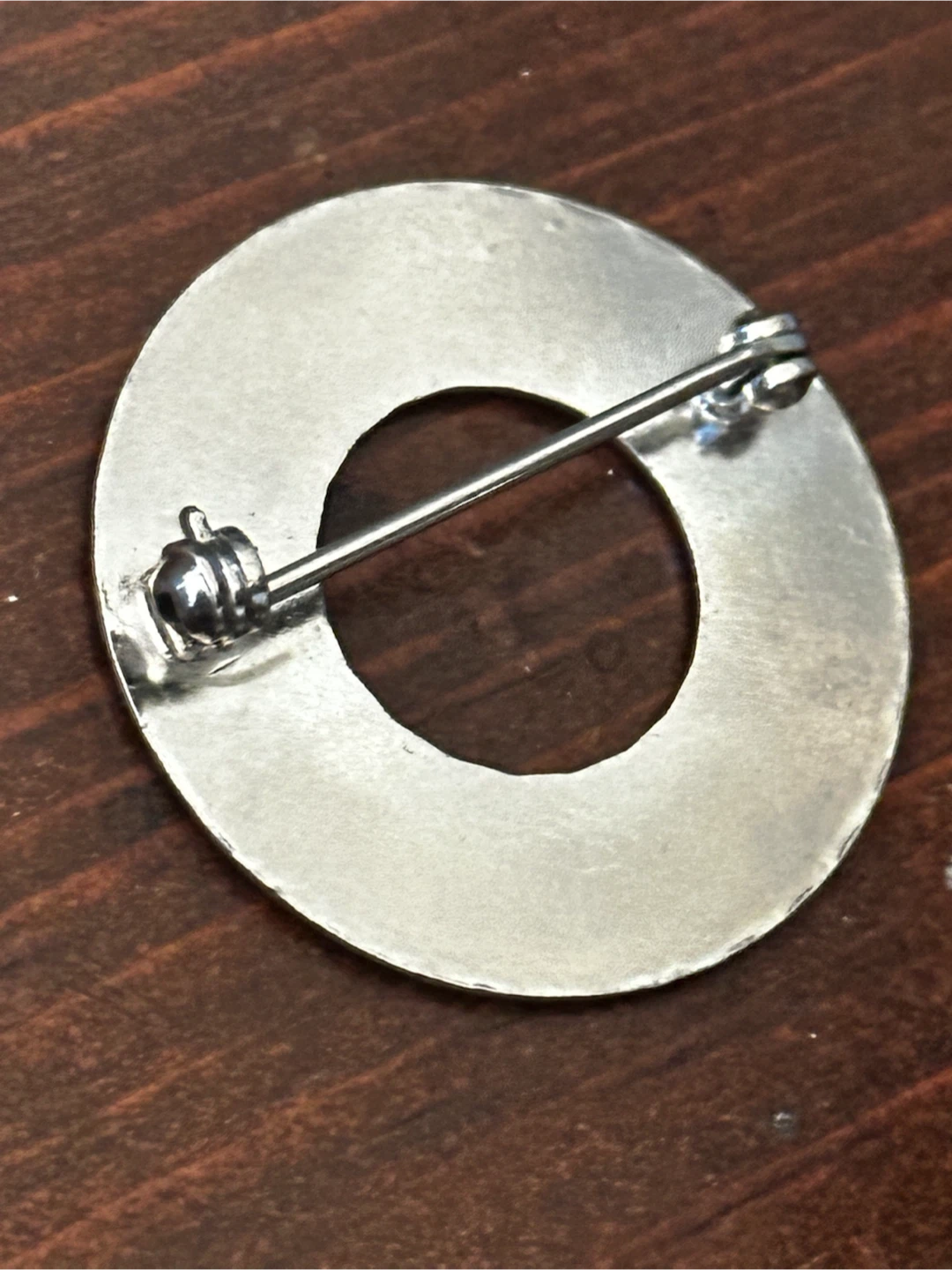 Vintage Silver Tone Grooved Circle Brooch - photo 3