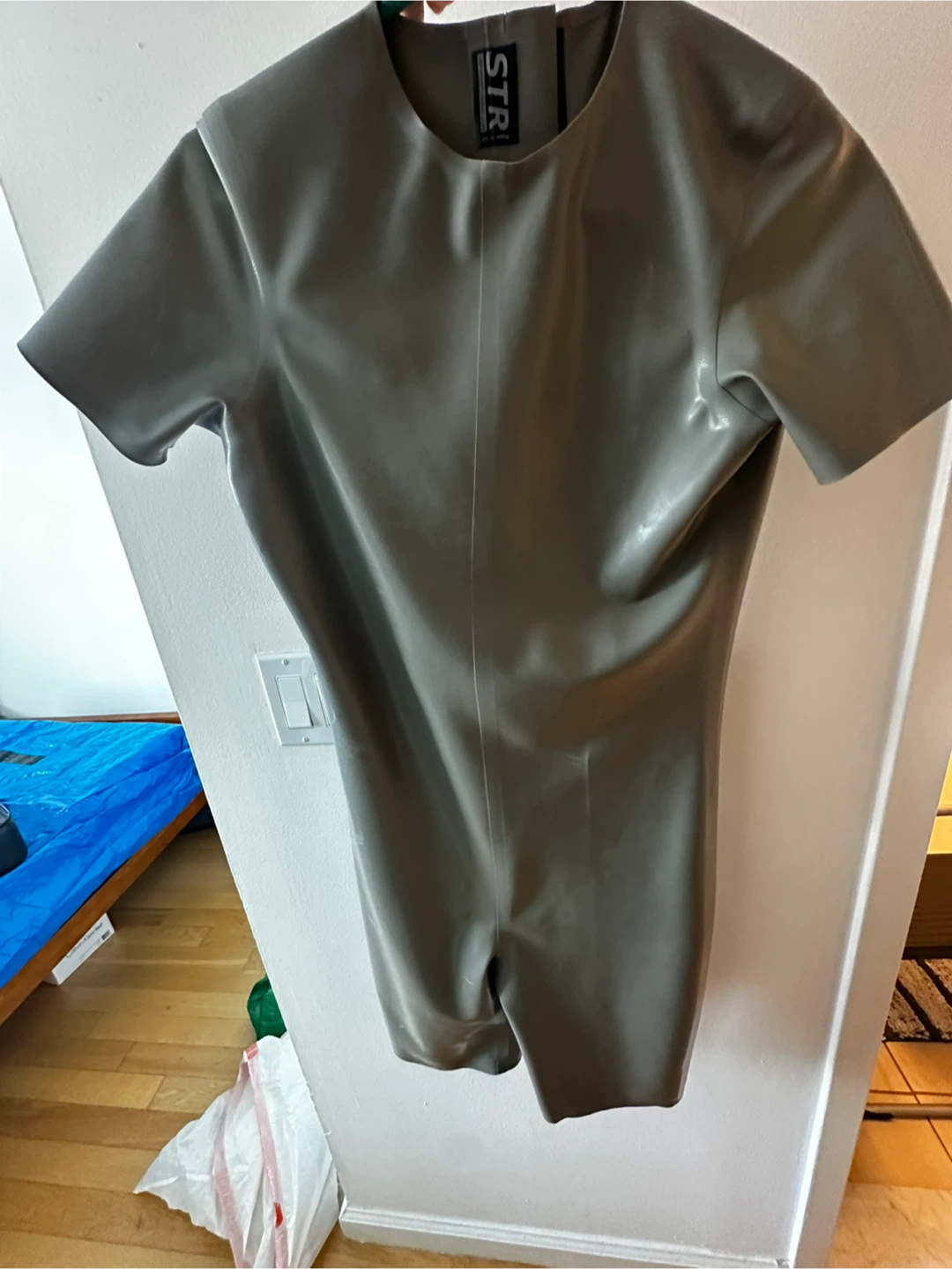 STR Latex Bodysuit Short Sleeve Gray - photo 2