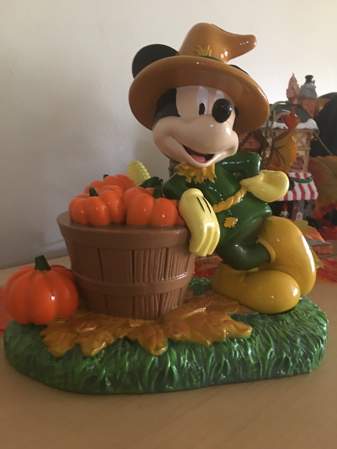 Disney Mickey Minnie Halloween & Fall Figurines - photo 2