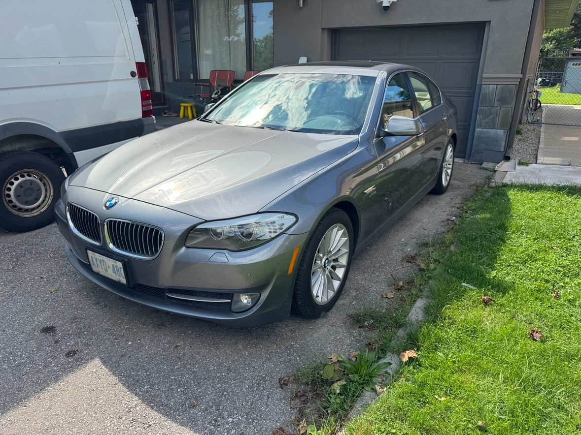 BMW 535i luxury sport sedan. no damage, second owner, NEGOTIABLE - photo 2