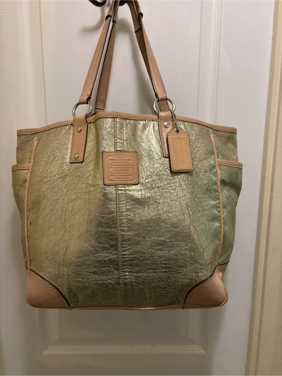 Coach Silver Metallic Leather Shoulder Bag - photo 2