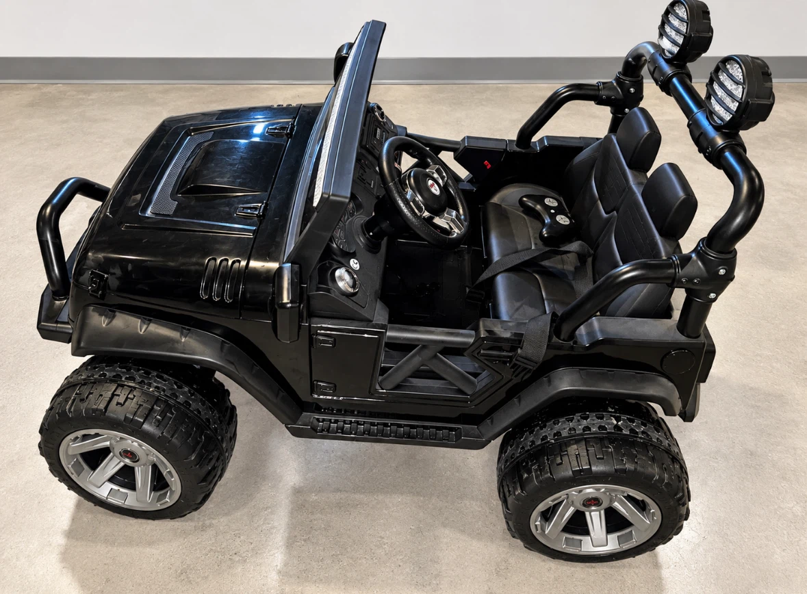 Kids Ride-On Electric Jeep SUV - two seater - photo 3