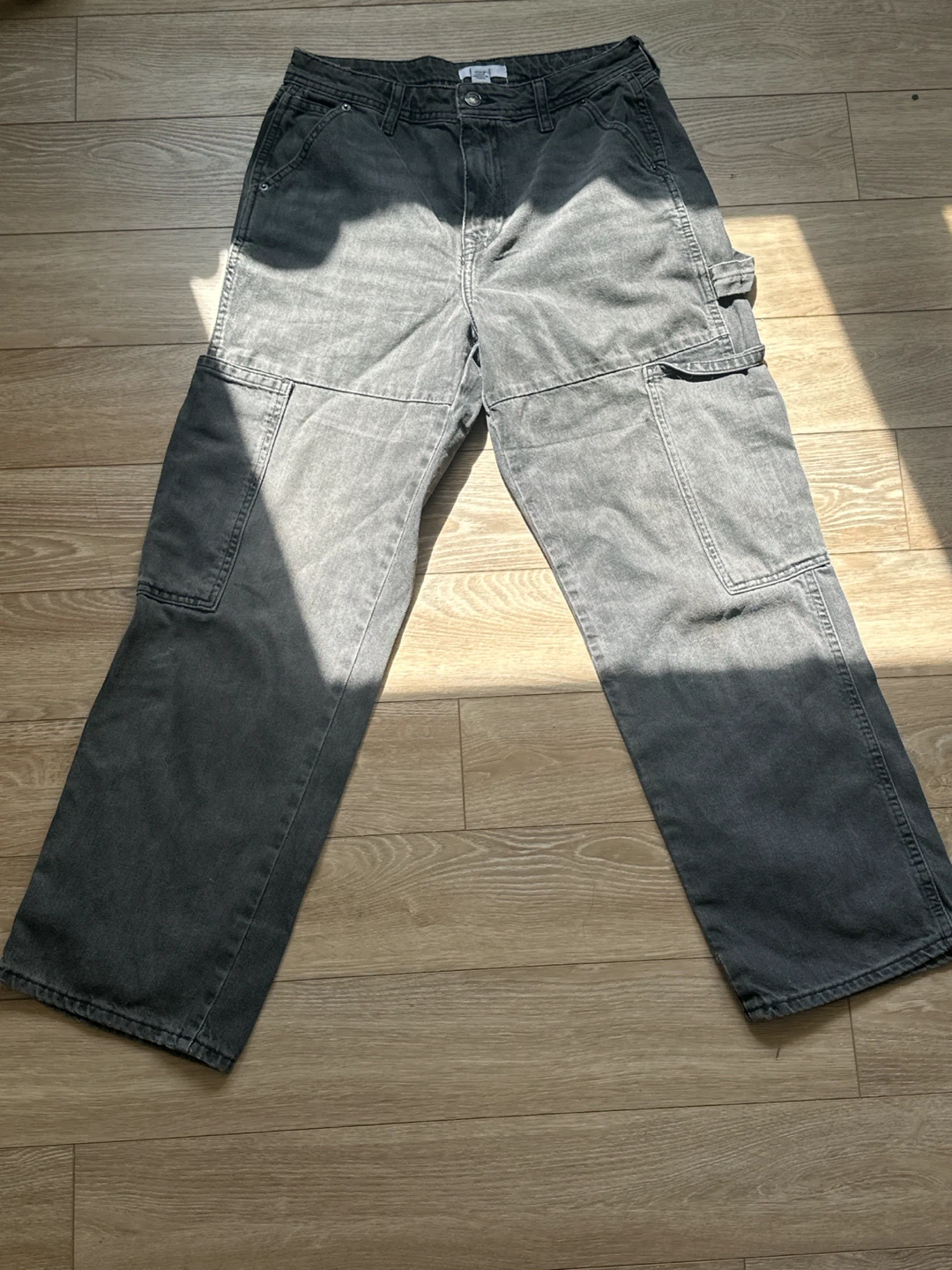 Forever 21 Grey Cargo Jeans Size 27