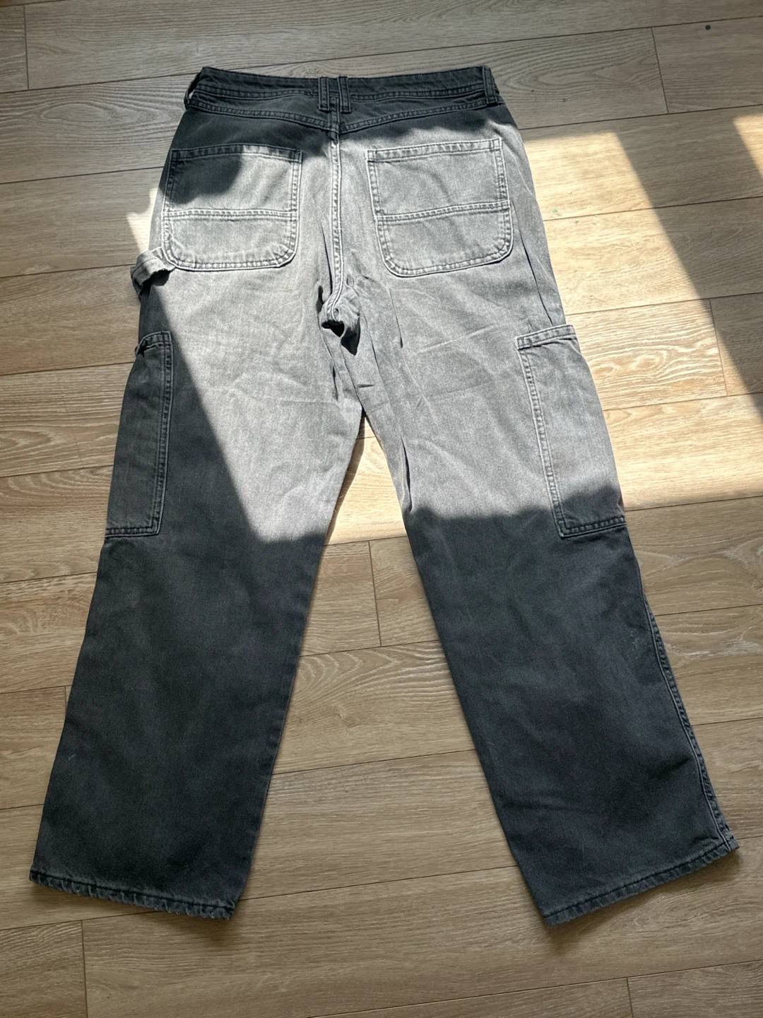 Forever 21 Grey Cargo Jeans Size 27 - photo 3