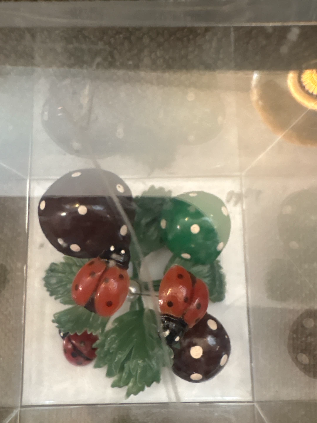 Mushroom and Ladybug music-box Display - photo 2