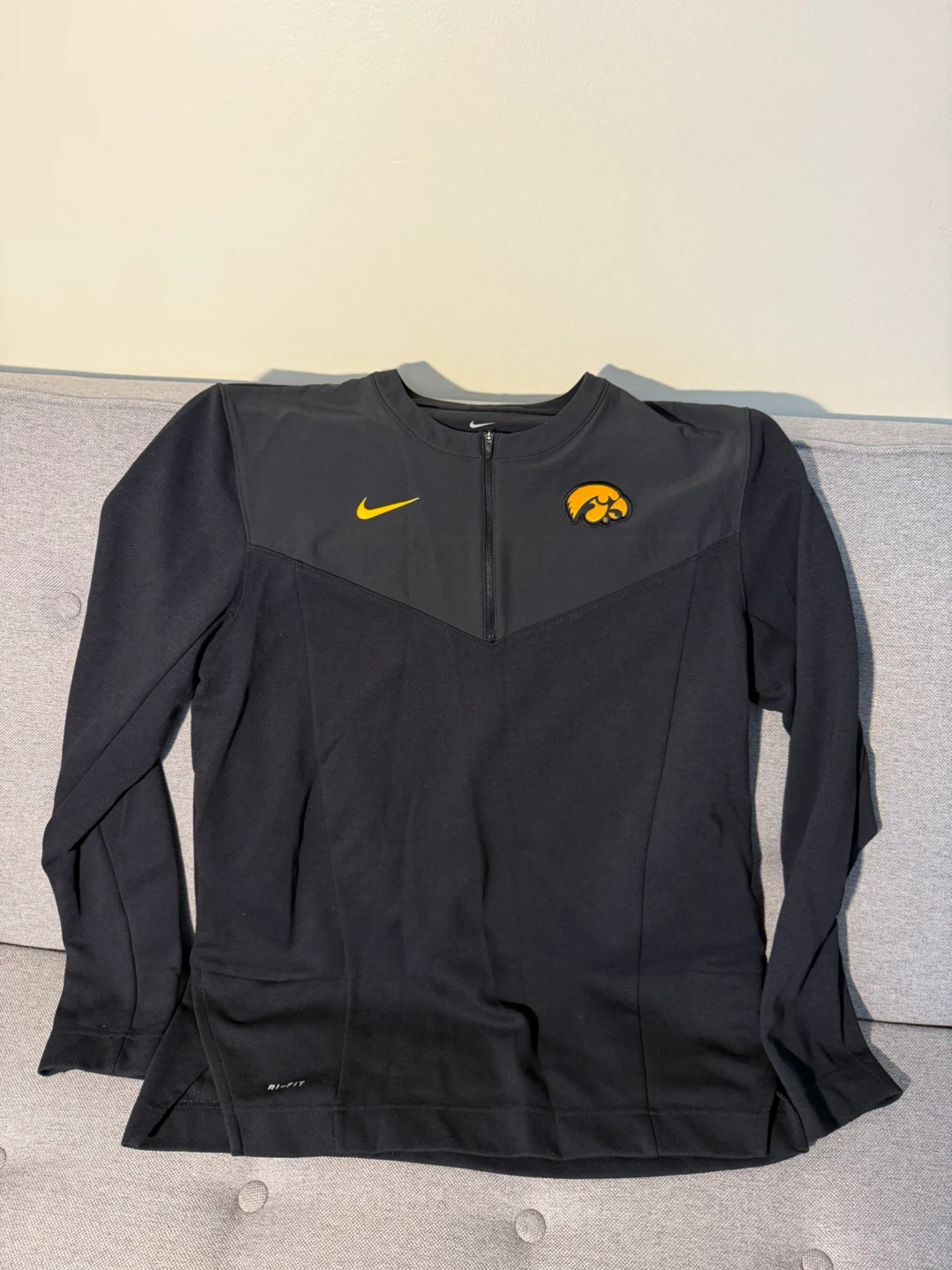 Nike Iowa Hawkeyes Quarter Zip Pullover