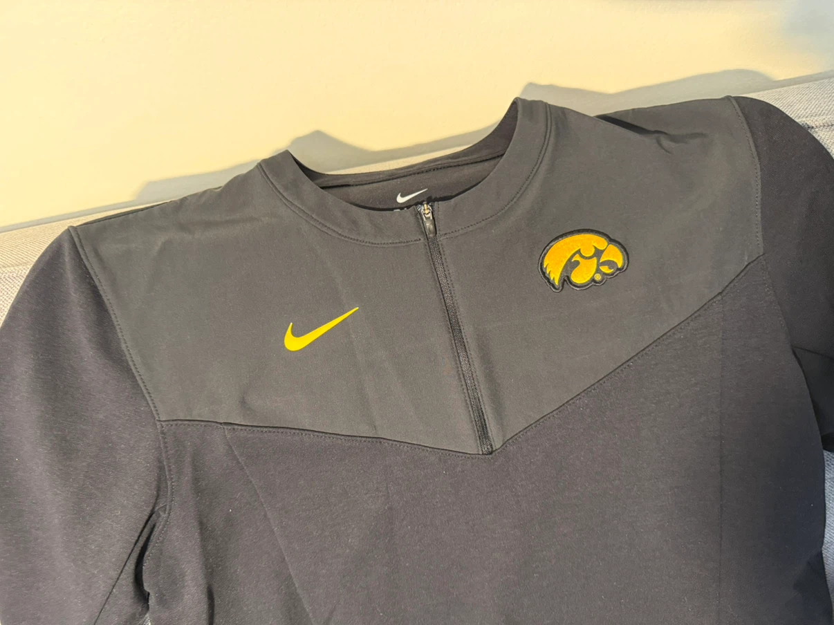 Nike Iowa Hawkeyes Quarter Zip Pullover - photo 3
