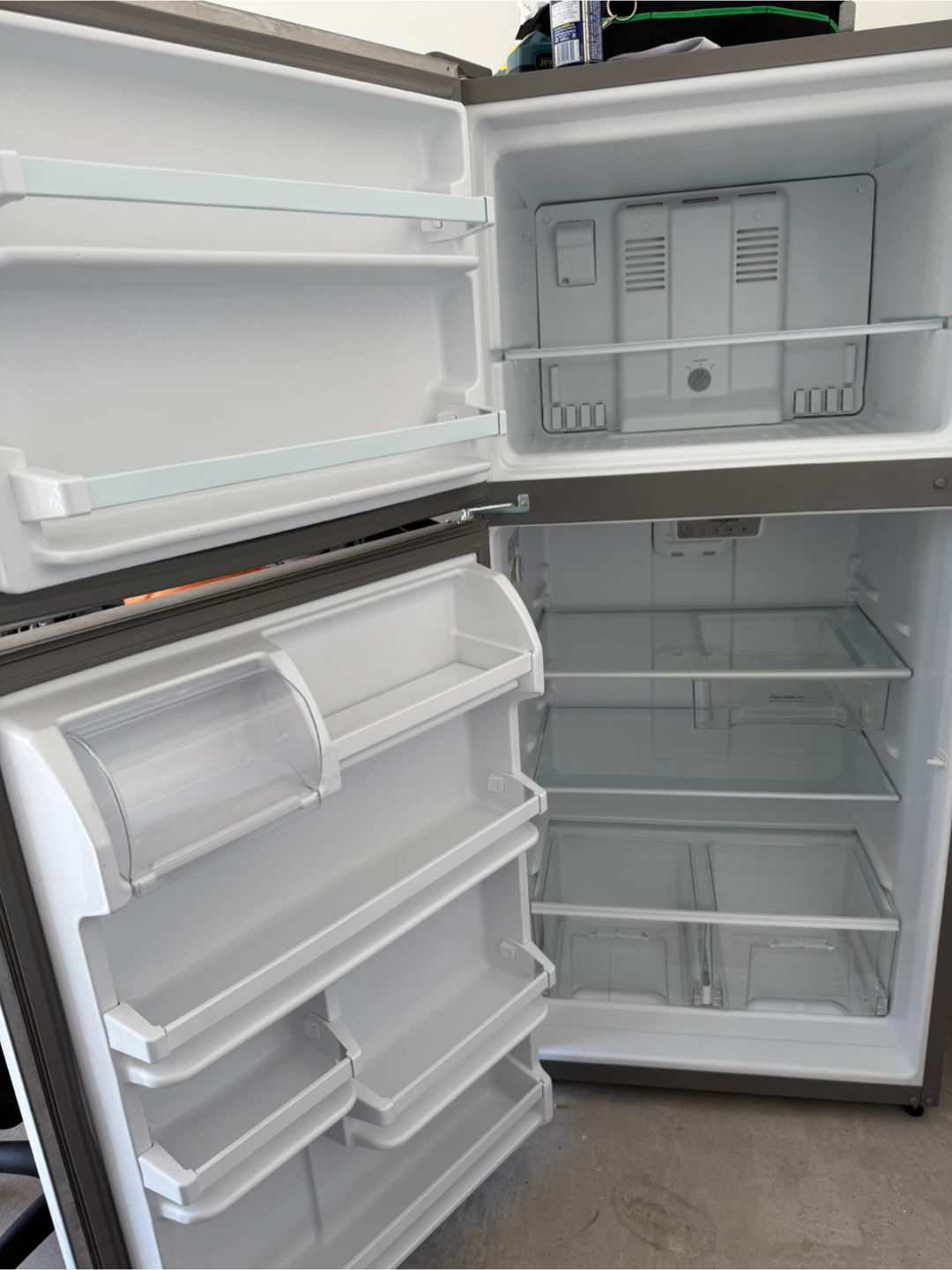 Whirlpool Top Freezer Refrigerator - photo 2