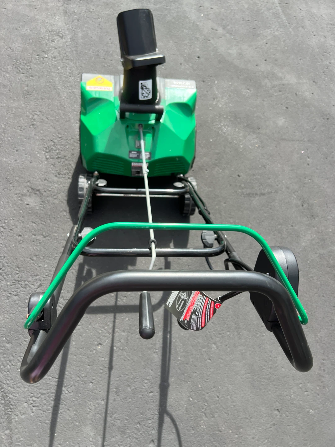 Green Electric Snow Blower 18" / 13.5A - photo 2