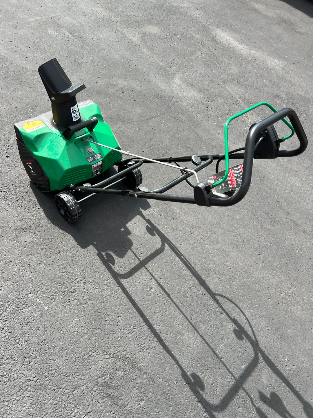 Green Electric Snow Blower 18" / 13.5A - photo 3