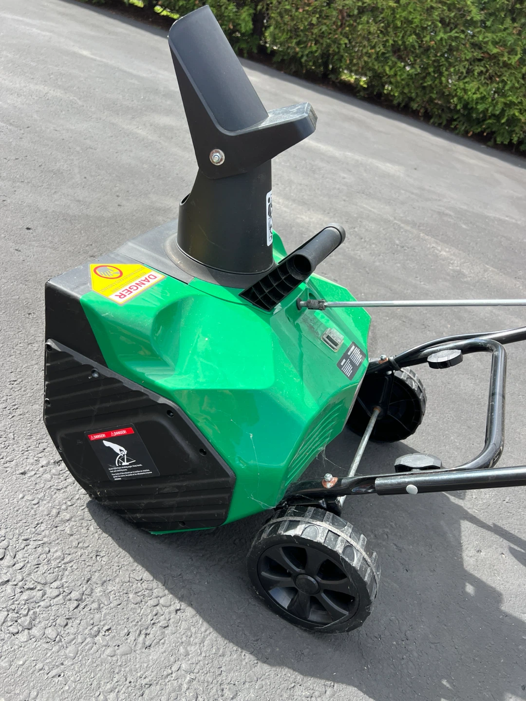 Green Electric Snow Blower 18" / 13.5A - photo 5