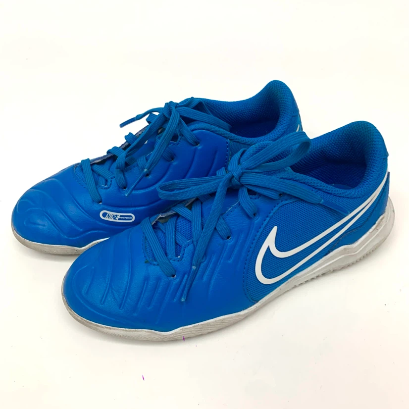 Kids Indoor Soccer Shoes Youth Size 1 Futsal Training Shoes