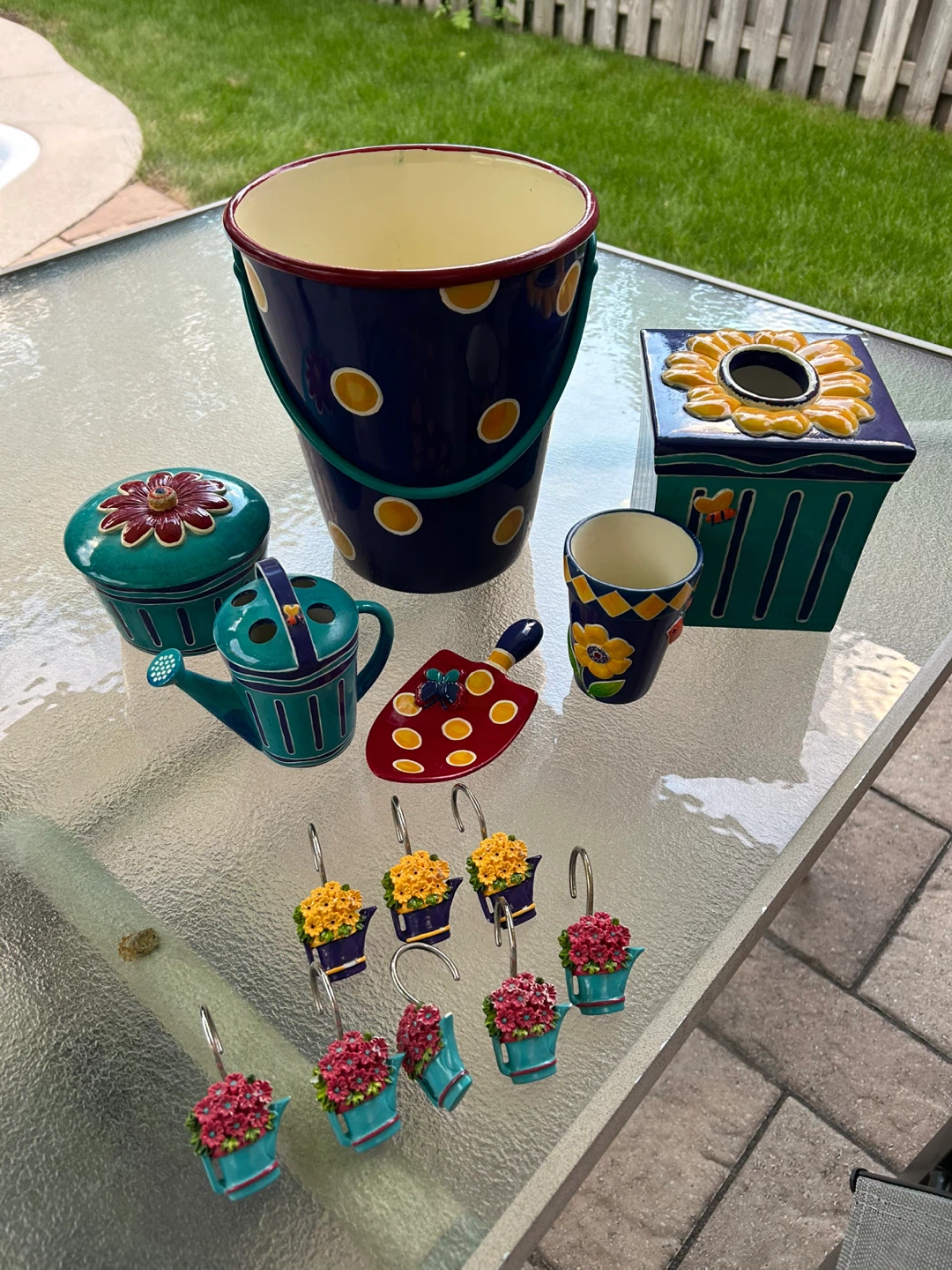 UNIQUE VINTAGE GARDEN THEMED BATHROOM ACCESSORIES