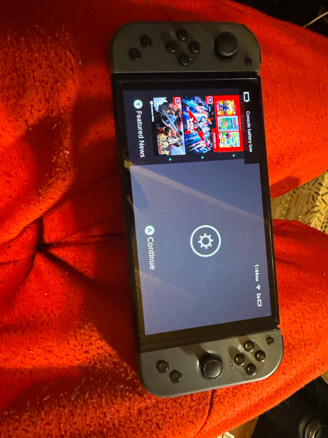 Nintendo Switch OLED - photo 2