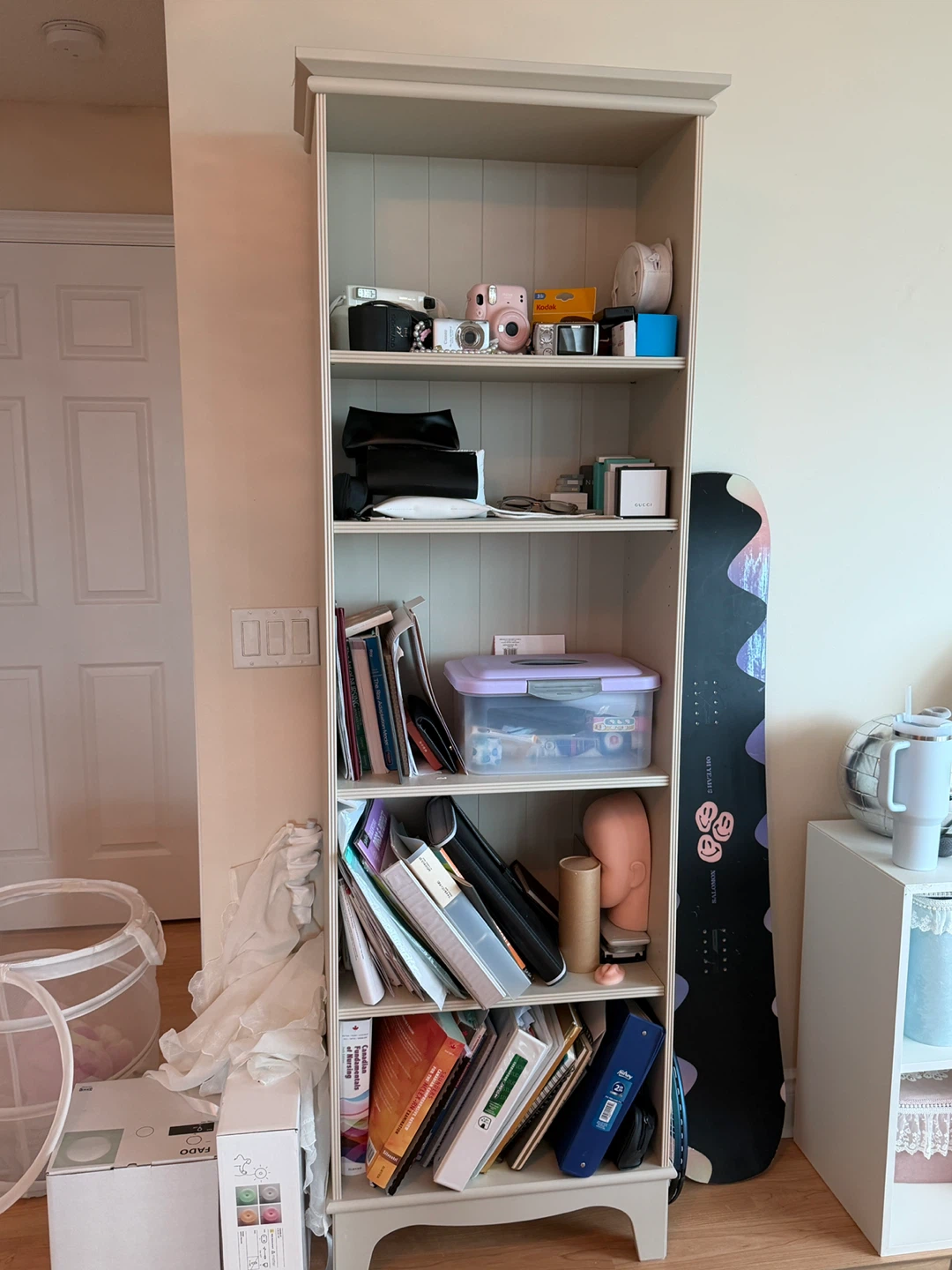 Open Bookshelf