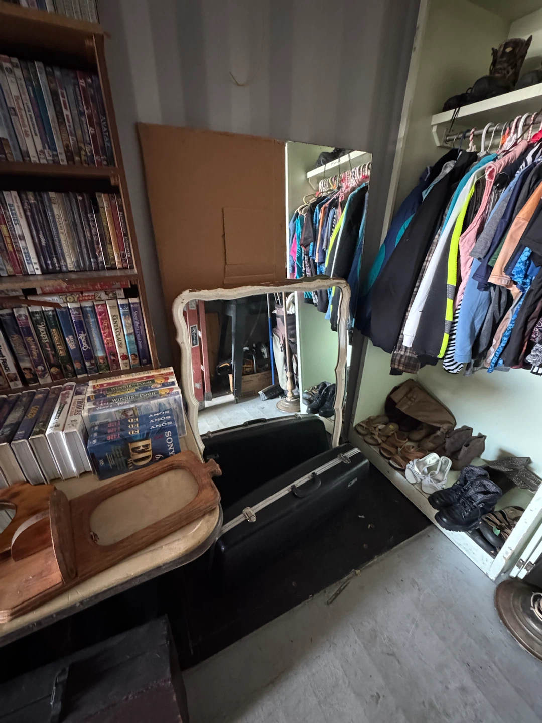 Long weekend garage sale - photo 4